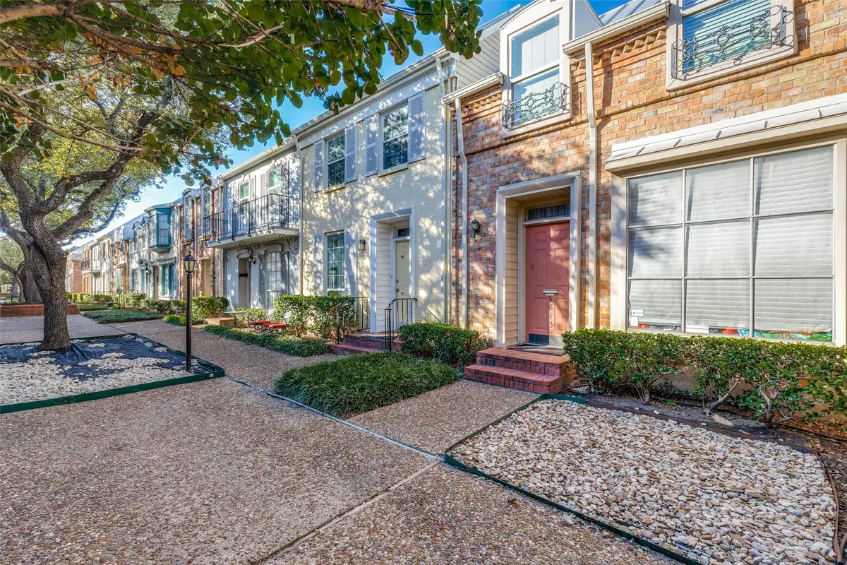 9843 Park Lane Court, Dallas, TX 75220 - Image #1