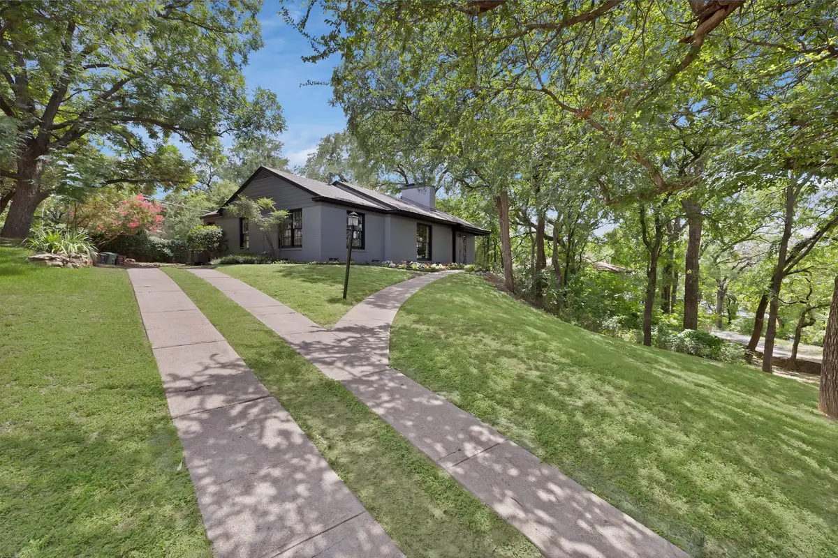 1904 Marigold Avenue, Fort Worth, TX 76111 - Image #1