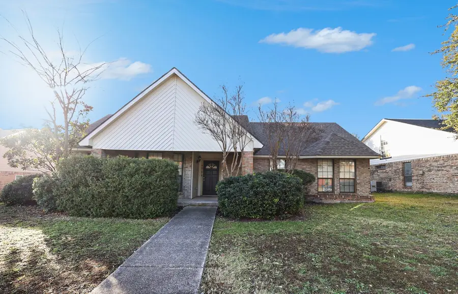 4028 Cedarview Road, Dallas, TX 75287 - Image #2