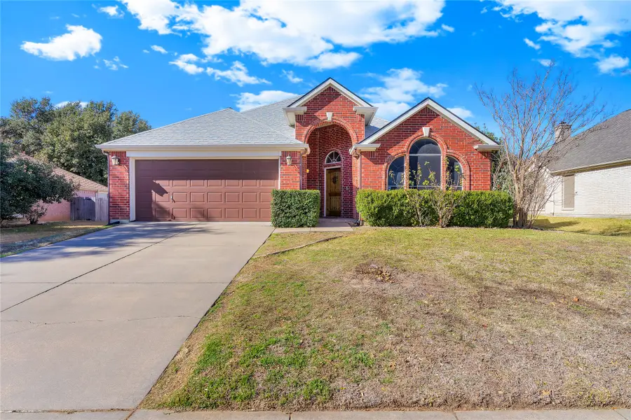 2536 Briarcrest Drive, Burleson, TX 76028 - Image #3