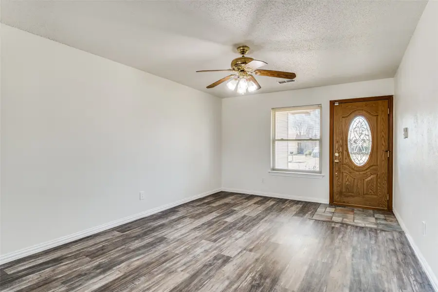 1725 Whiteoak Drive, Garland, TX 75040 - #2