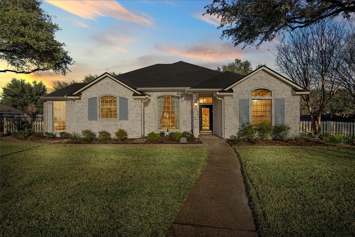 840 Country Lane Drive, McGregor, TX 76657 - Image #1
