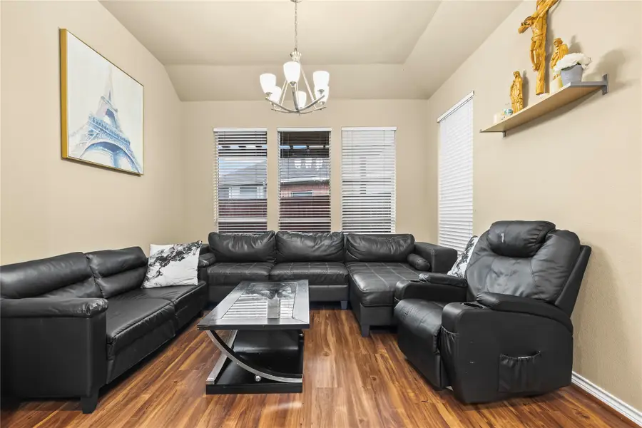 1931 Hearthside Lane, Garland, TX 75044 - Image #3