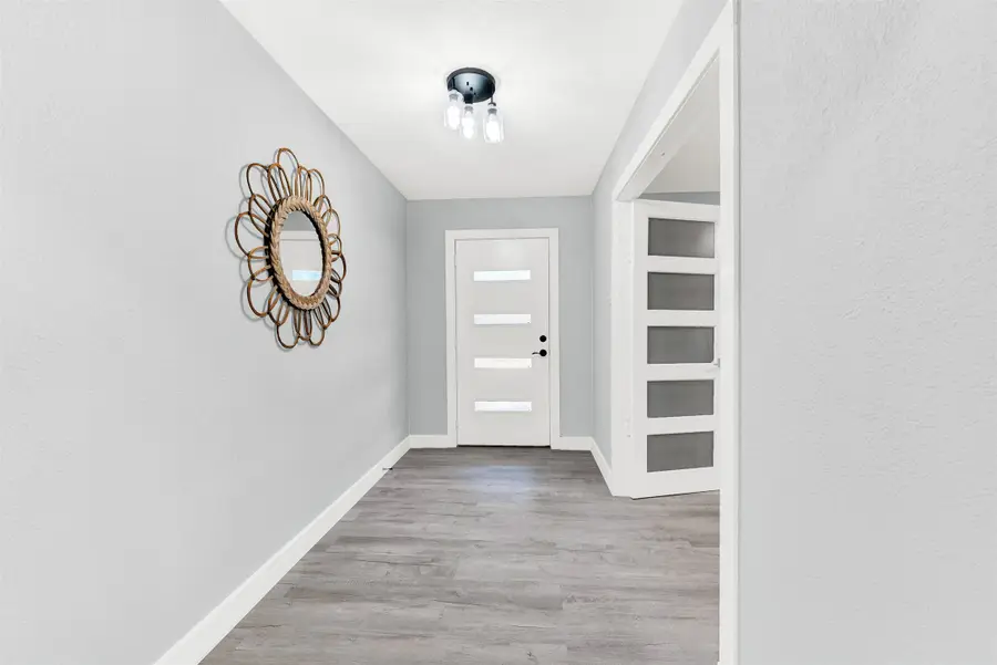 5821 Clendenin Avenue, Dallas, TX 75228 - Image #3