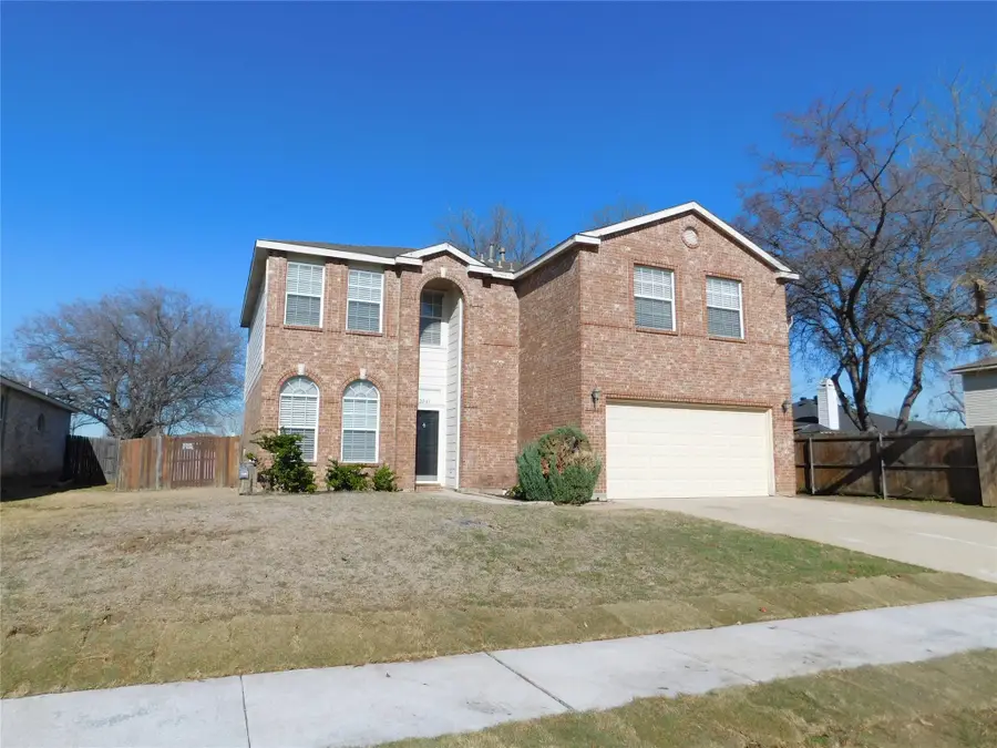 2041 Apple Drive, Little Elm, TX 75068 - Image #2