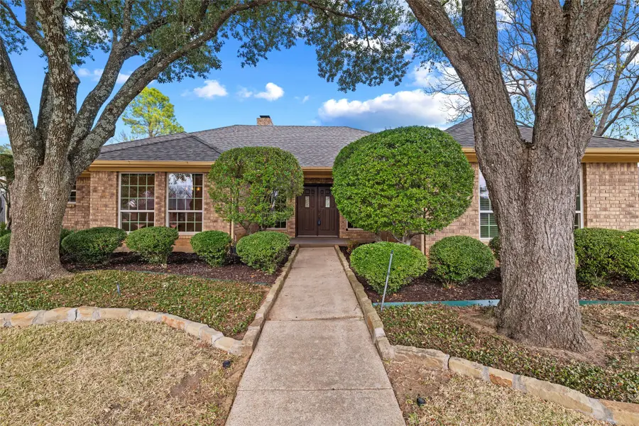 1216 Saint Andrews Drive, Mansfield, TX 76063 - Image #2