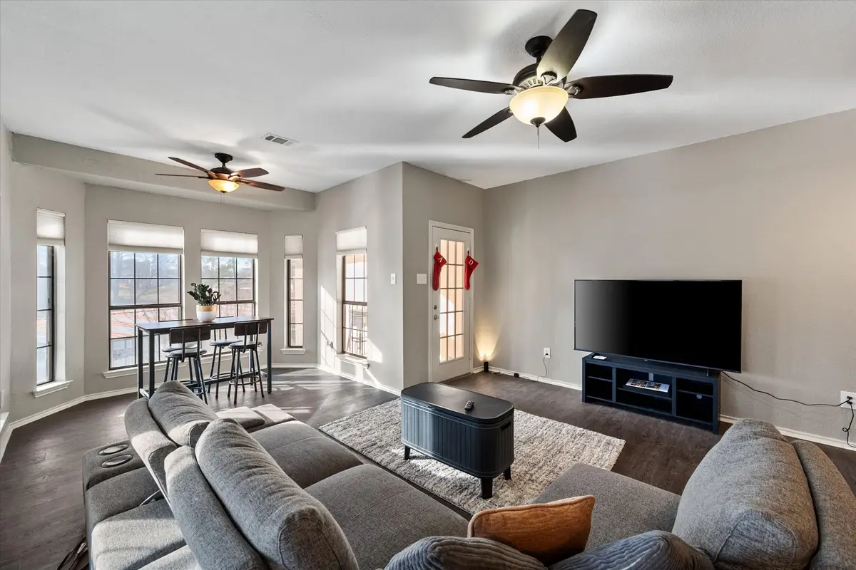 1933 Island Circle #A201, Tool, TX 75143 - Image #1