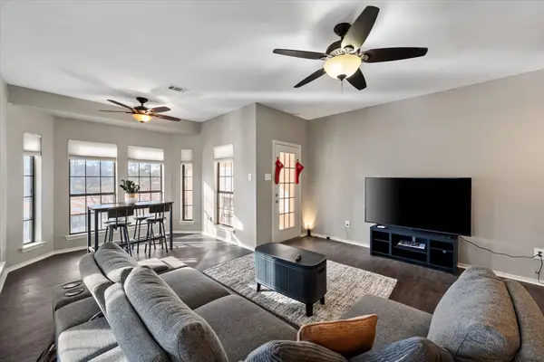 1933 Island Circle #A201, Tool, TX 75143