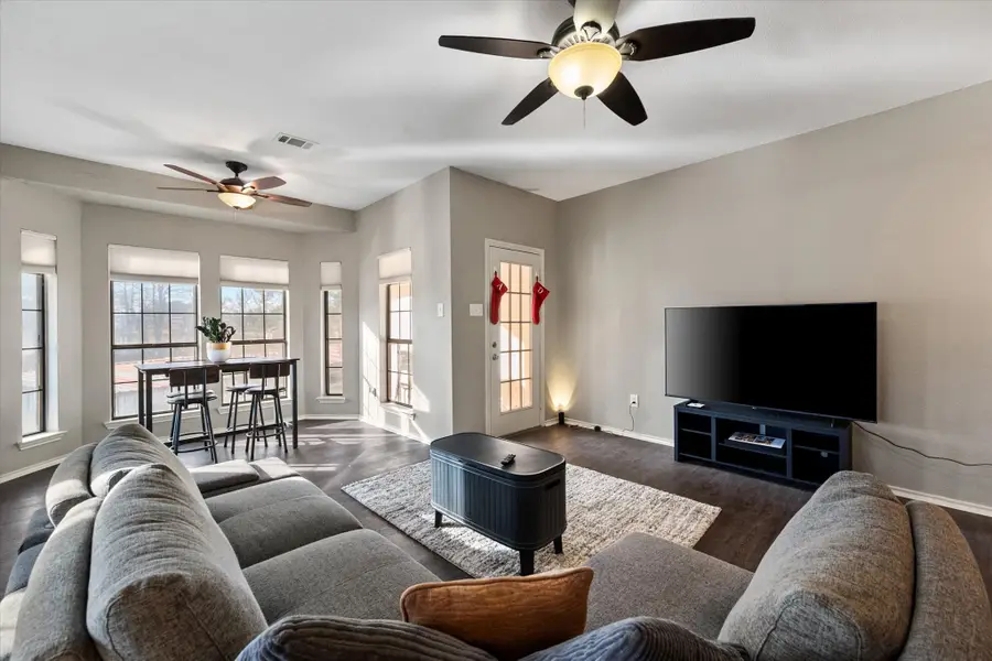 1933 Island Circle #A201, Tool, TX 75143 - Image #3