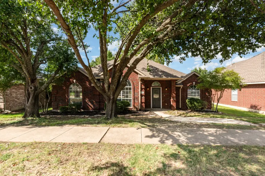 2708 Bordeaux Drive, McKinney, TX 75070 - Image #2
