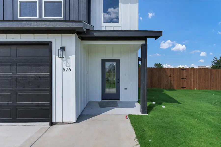 576 Highview Court, Godley, TX 76044 - #3