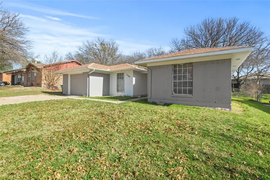 1109 Neptune Drive, Cedar Hill, TX 75104 - Image #2