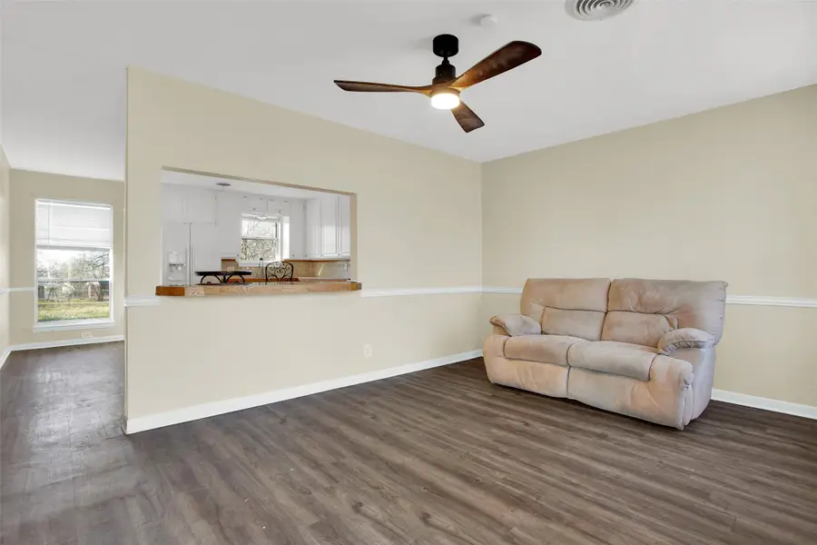 162 N Imperial Drive, Denison, TX 75020 - Image #2