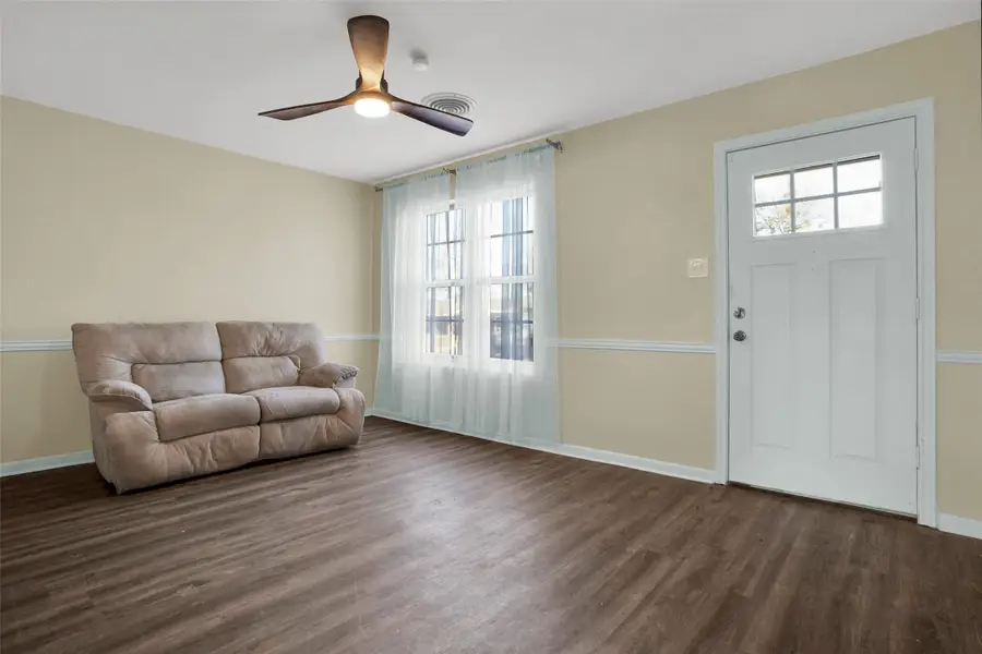 162 N Imperial Drive, Denison, TX 75020 - Image #3