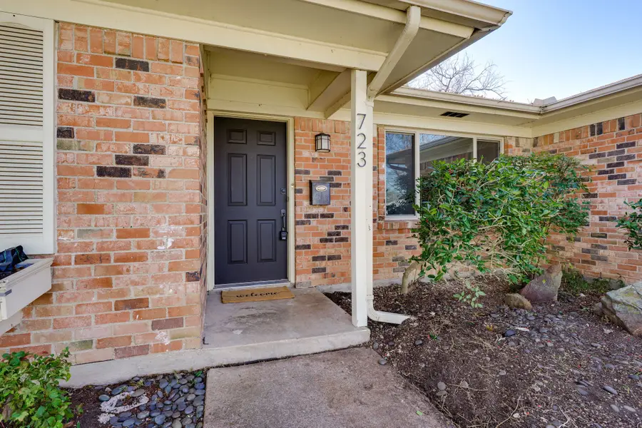 723 Kindred Lane, Richardson, TX 75080 - Image #2