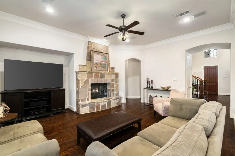 843 Bear Crossing Drive, Allen, TX 75013 - Image #3