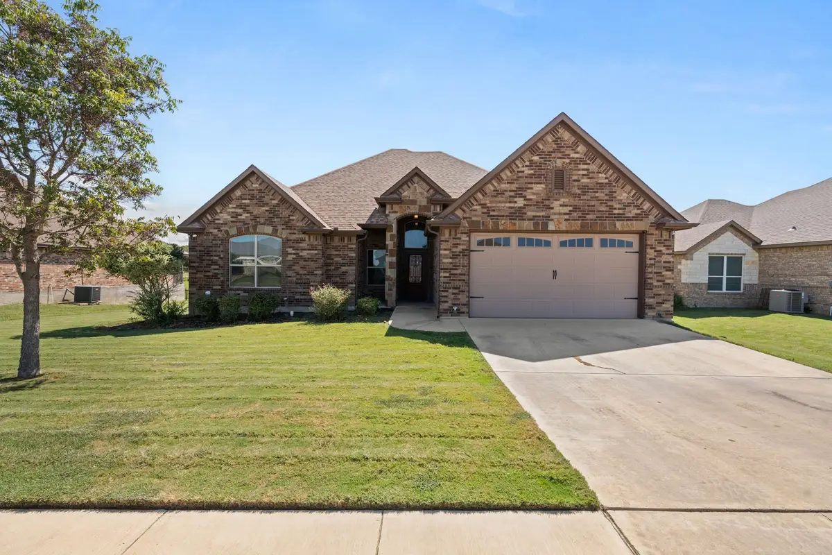 1205 Carnoustie Drive, Ennis, TX 75119 - Image #1