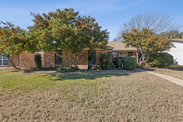 2009 Glenbrook Meadows Drive, Garland, TX 75040