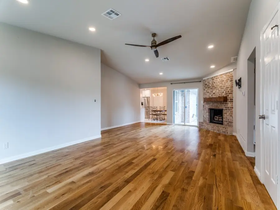 2001 Pebblebrook Trail, Irving, TX 75060 - Image #3
