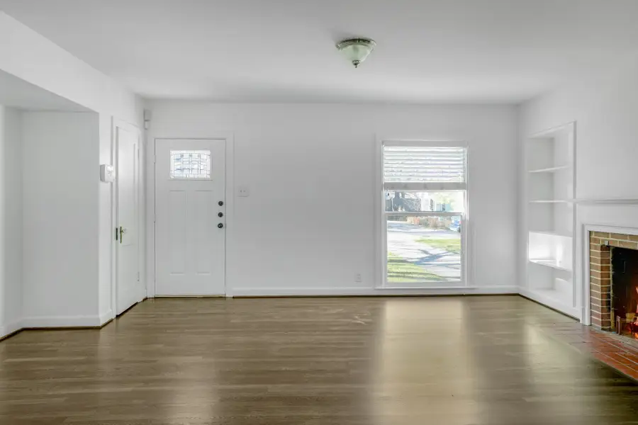 5422 Stoneleigh Avenue, Dallas, TX 75235 - Image #2