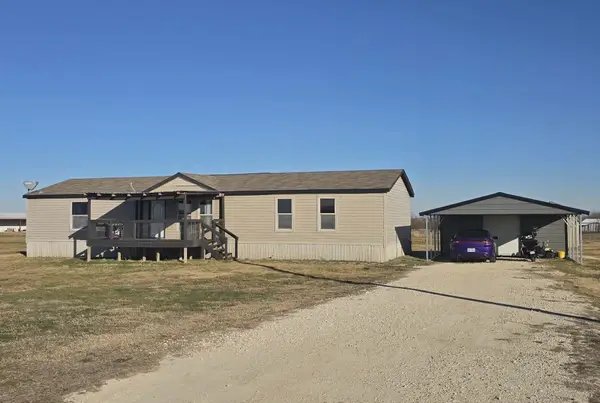 1381 Hackleman Road, Whitesboro, TX 76273