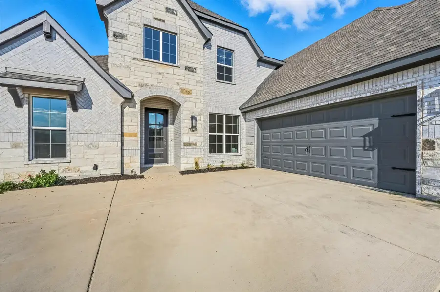 3817 Amber Road, Midlothian, TX 76065 - #3