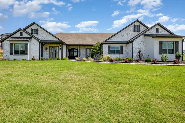 1445 Woodland Drive, Cross Roads, TX 76227