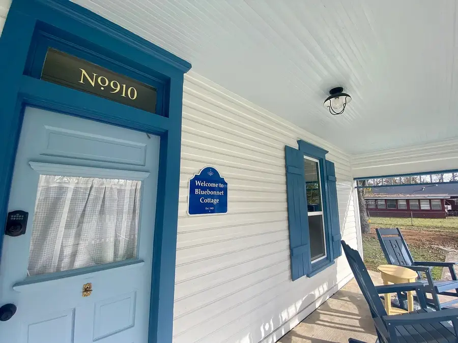 910 Baird Street, Cleburne, TX 76033 - #3