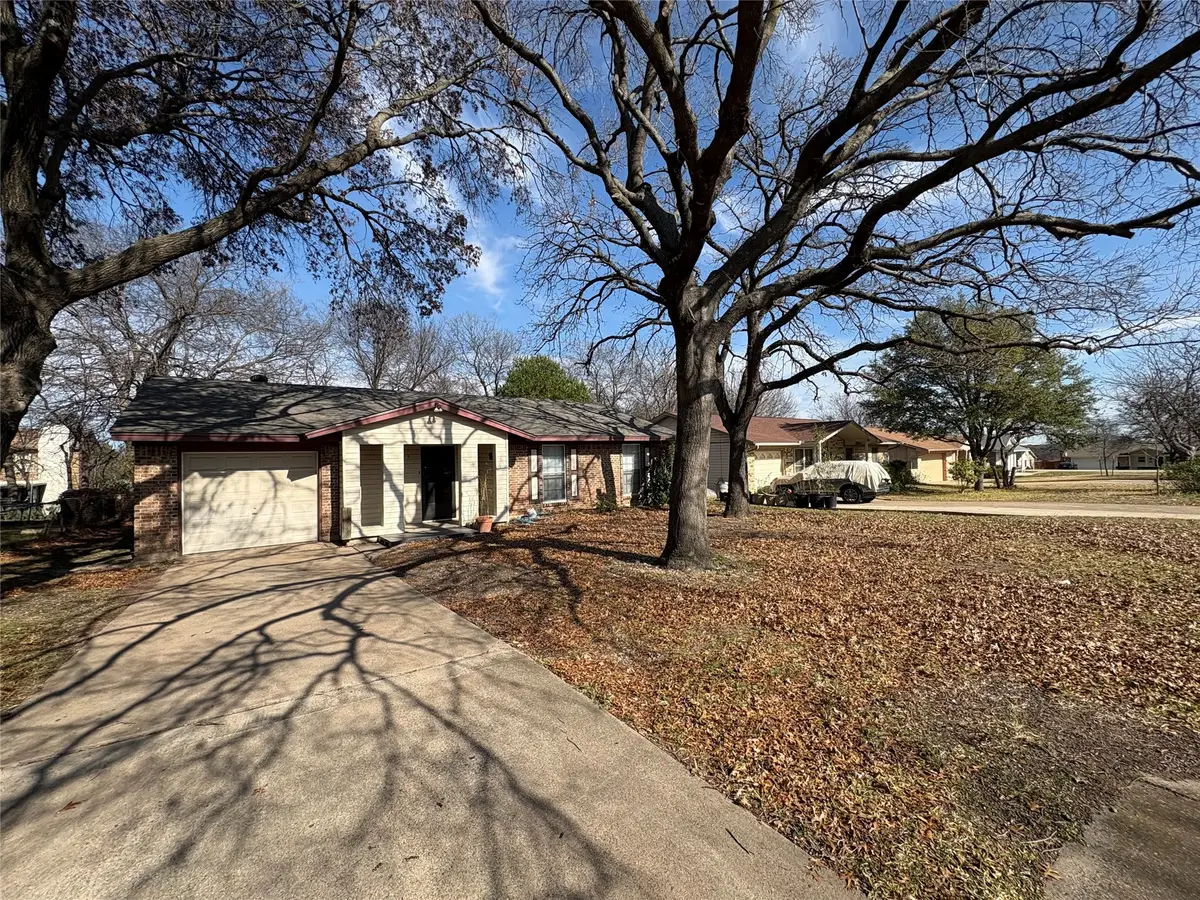 315 Linkmeadow Drive, Duncanville, TX 75137 - Image #1