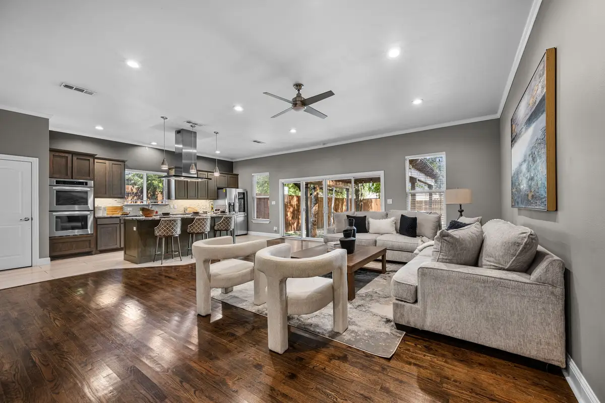 1516 S Oak Cliff Boulevard, Dallas, TX 75208 - #1