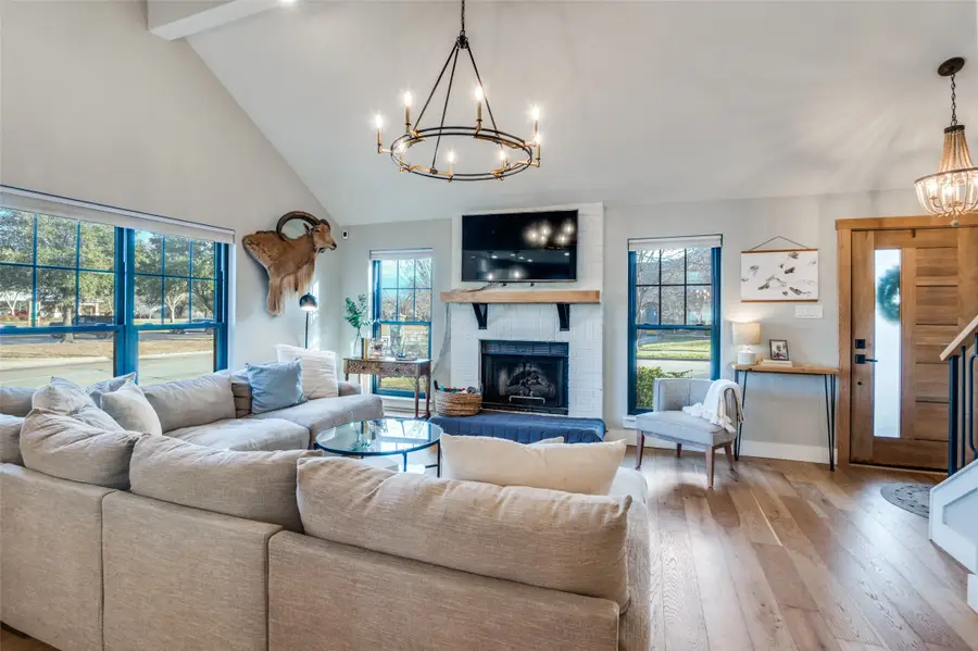 2037 Espinosa Drive, Carrollton, TX 75010 - Image #3