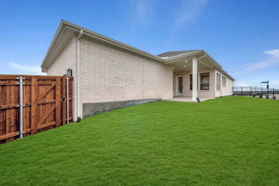 9200 Persimmon Lane, Mesquite, TX 75126 - Image #3