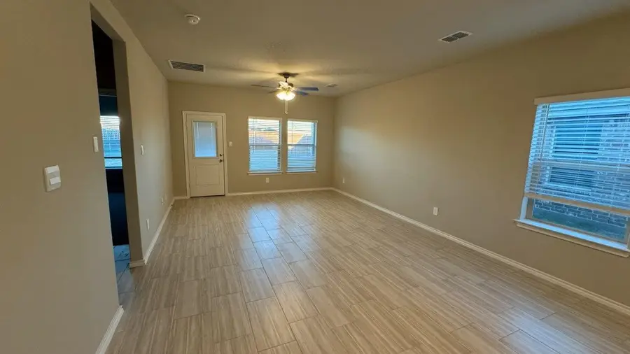 7604 Misty Creek Drive, Denton, TX 76259 - Image #3