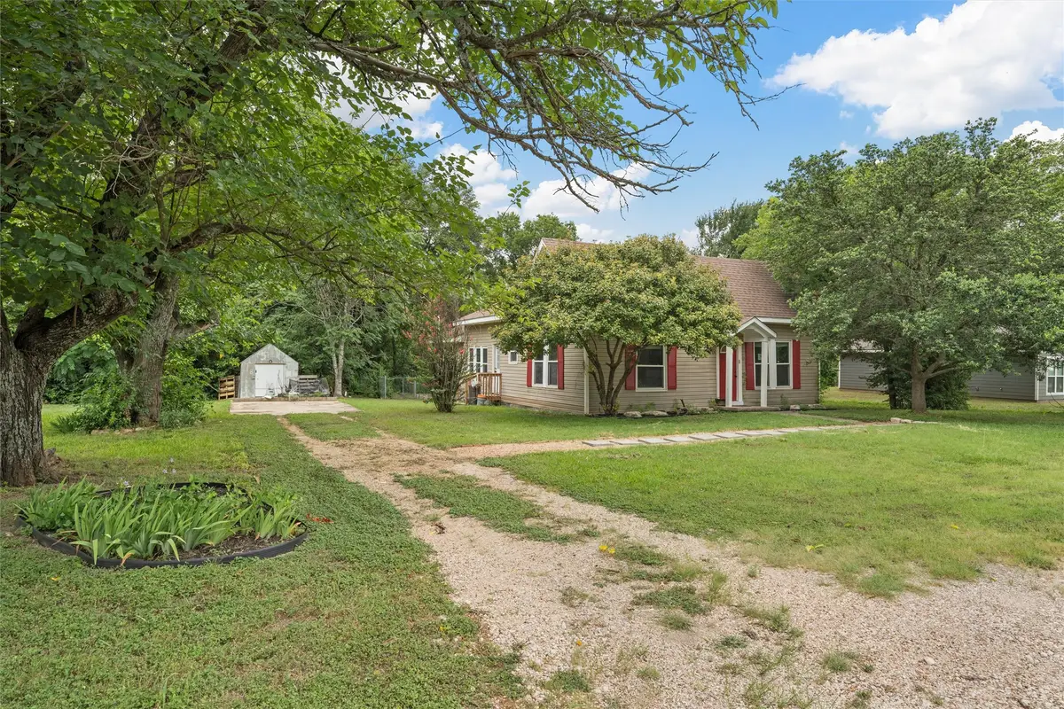 504 6th Street, Valley Mills, TX 76689 - Image #1
