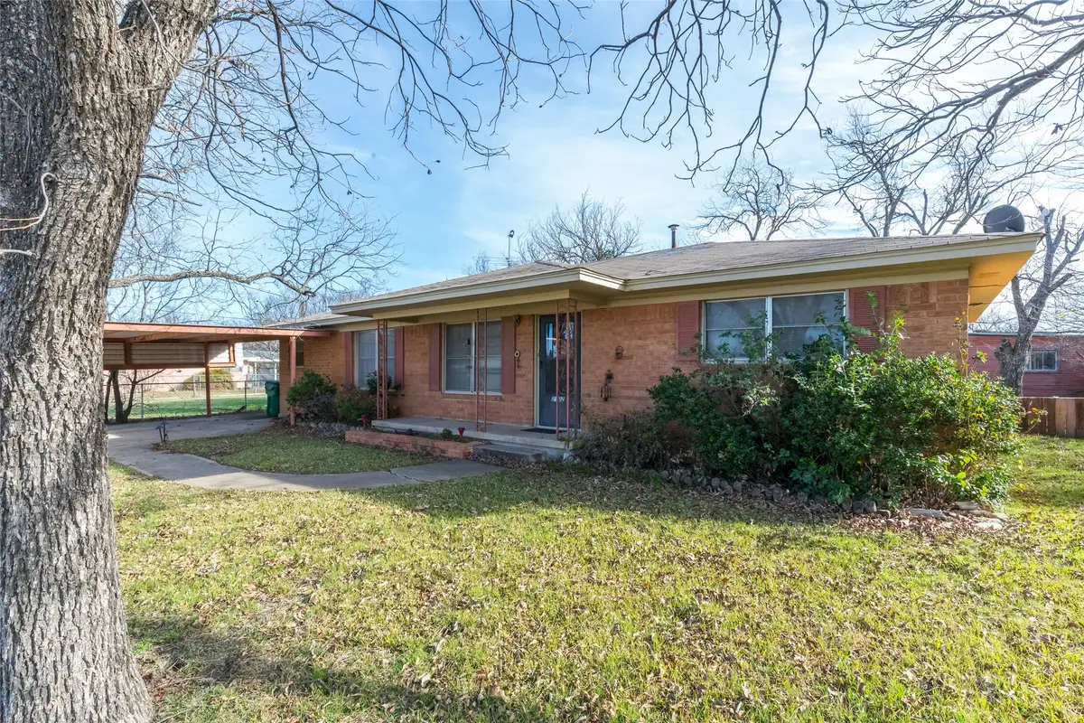 2107 Guadalupe Street, Coleman, TX 76834 - #1