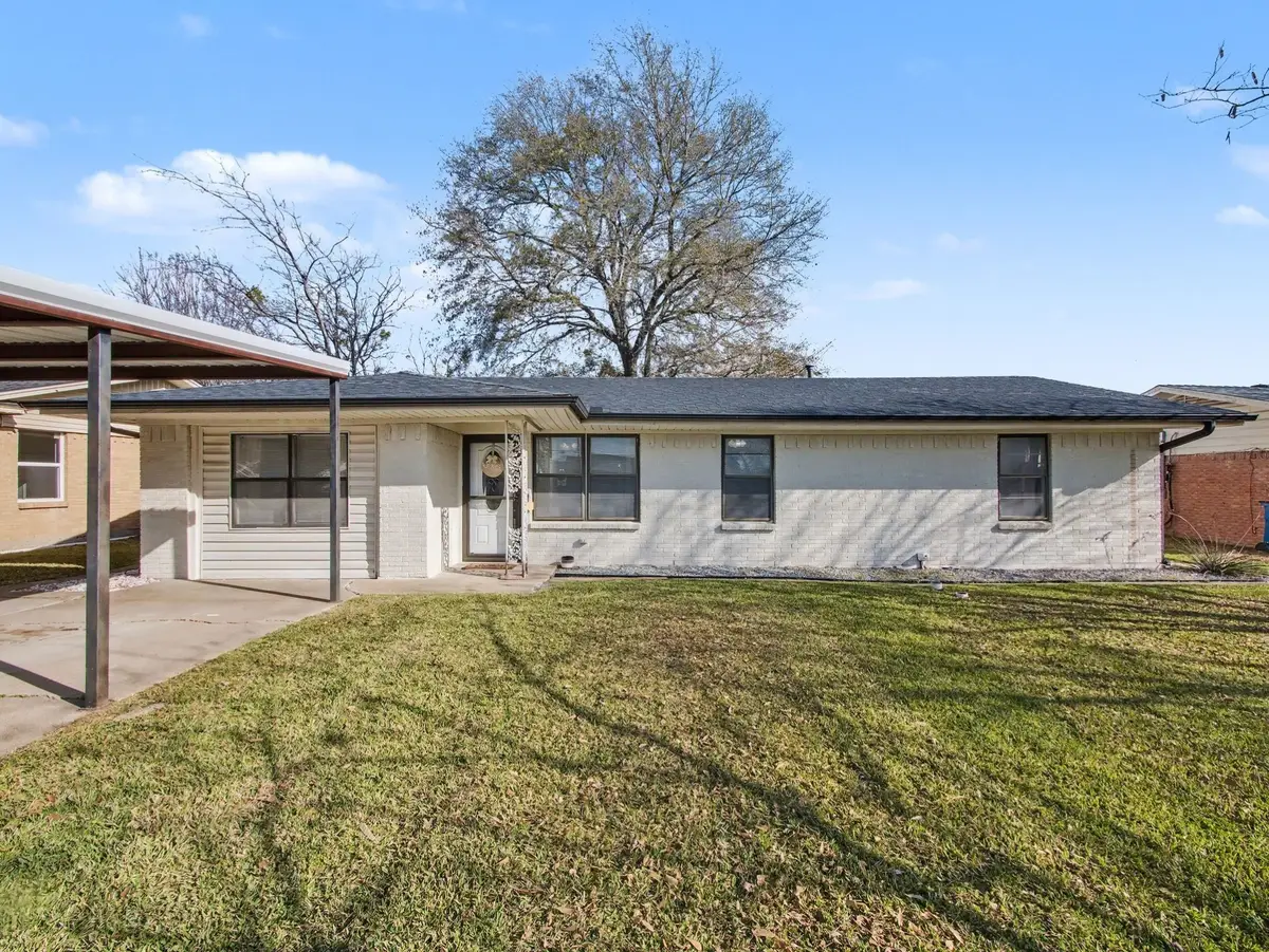 1425 Crestview Drive, Kaufman, TX 75142 - Image #1