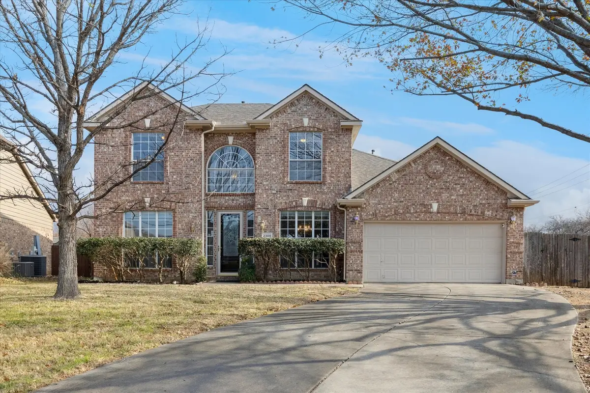 2300 Caldwell Drive, Bedford, TX 76021 - Image #1