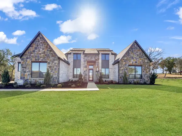 208 Dan Russell Bend, Weatherford, TX 76087