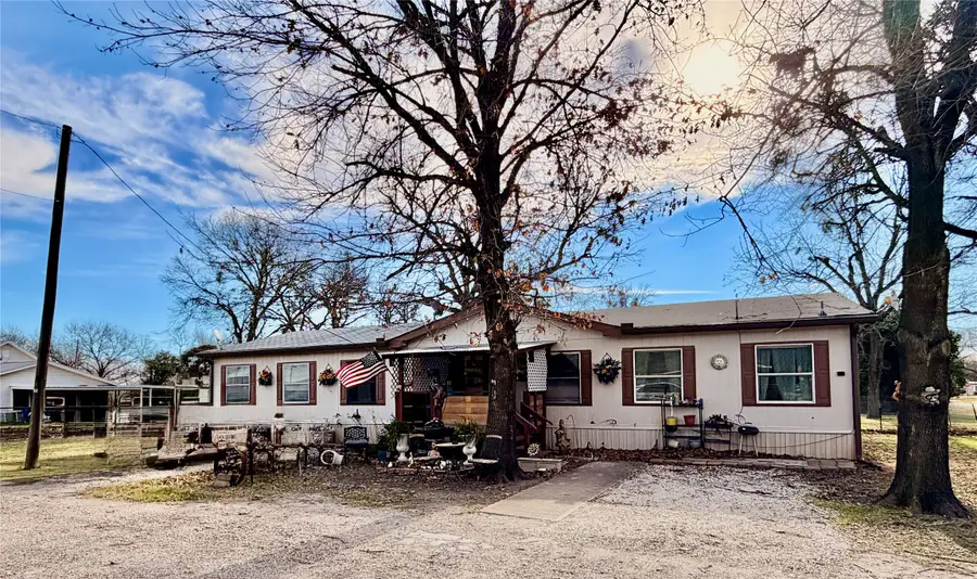 205 Hamilton Street, Bynum, TX 76631 - #3