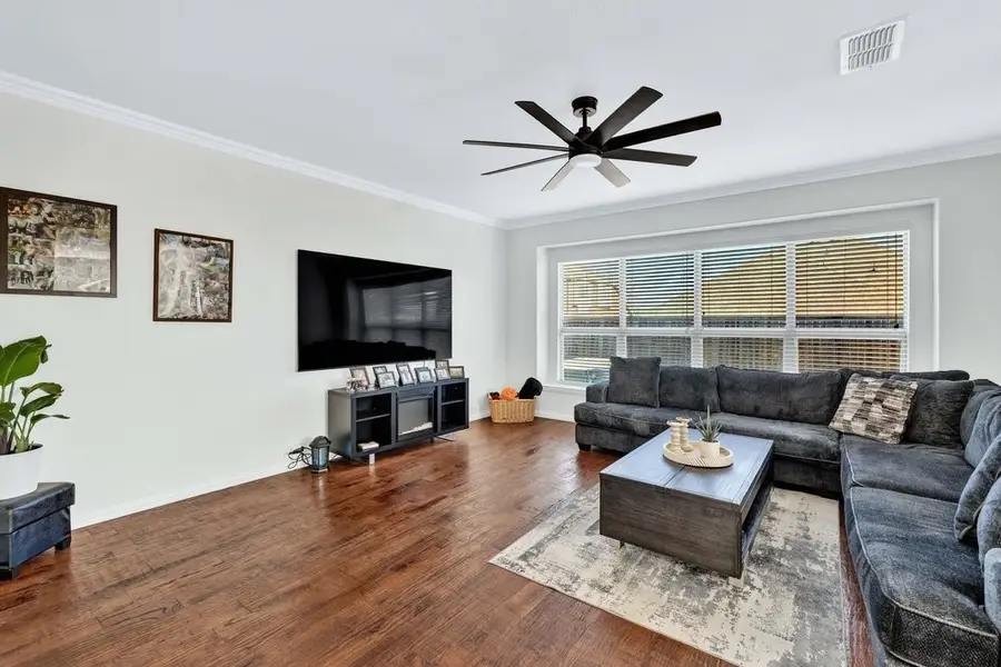 609 Arbor Glen Court, Mansfield, TX 76063 - Image #2