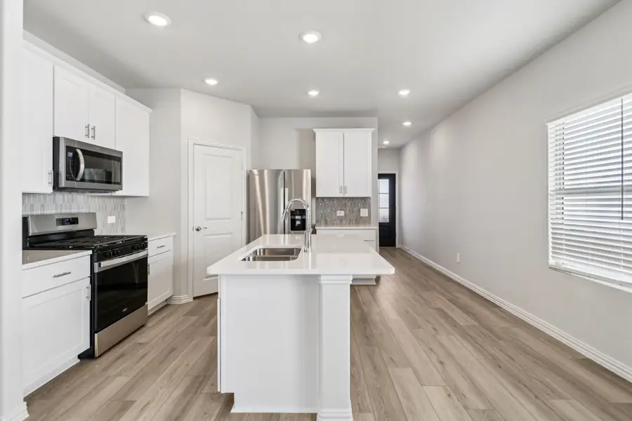 709 Dotty Drive, Princeton, TX 75071 - Image #3