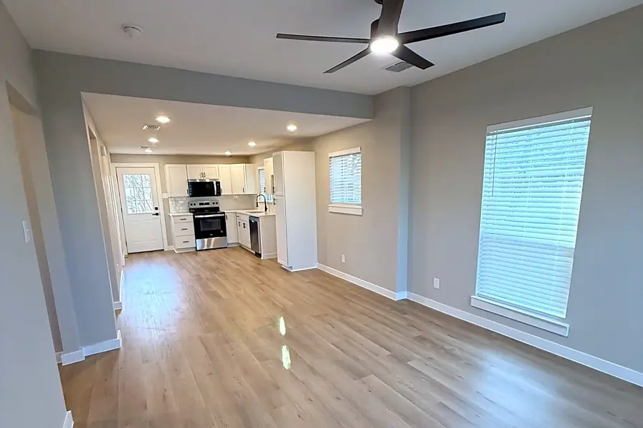 806 E Jefferson Street, Waxahachie, TX 75165 - Image #3