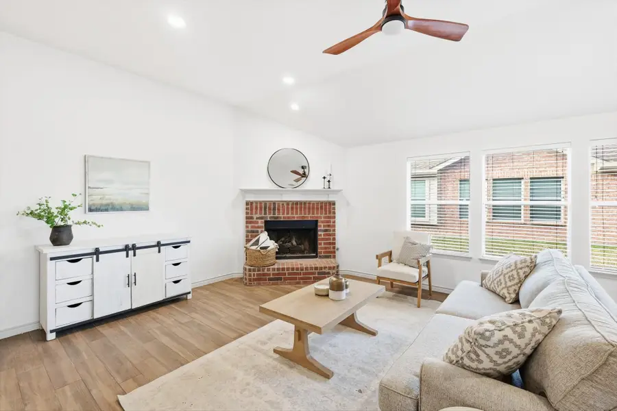 6948 Prairie Dawn Lane, North Richland Hills, TX 76180 - Image #2