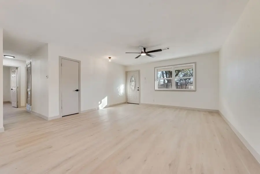 5713 Saramac Drive, Watauga, TX 76148 - Image #3