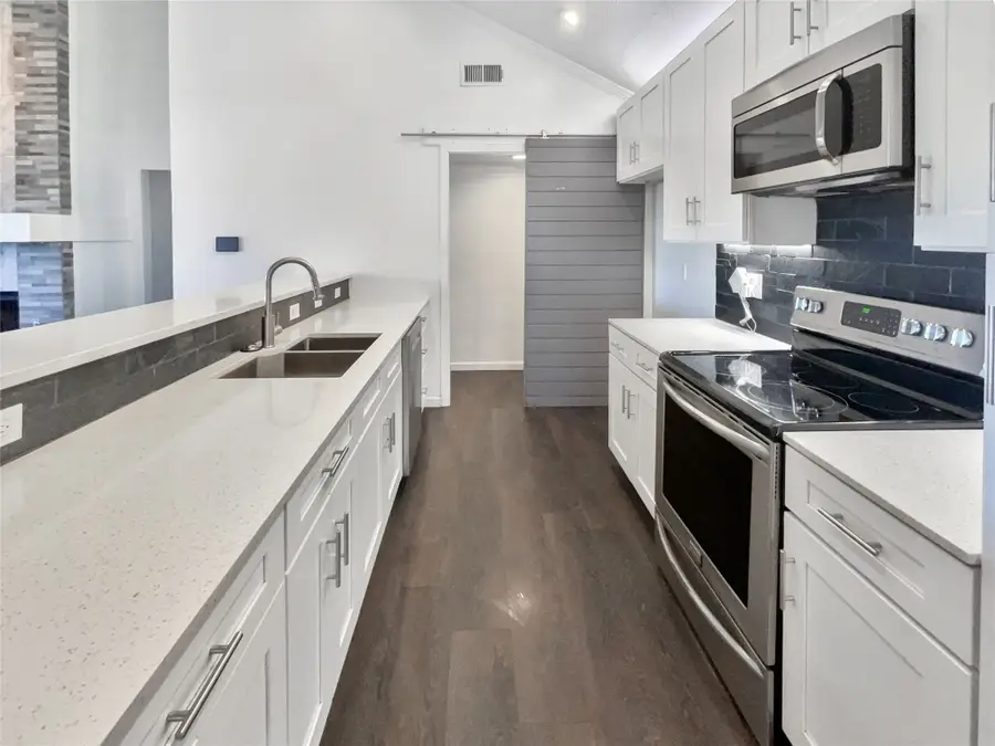 6504 Castille Court, Plano, TX 75023 - Image #2