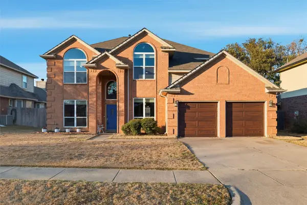 6841 Moss Lane, North Richland Hills, TX 76182