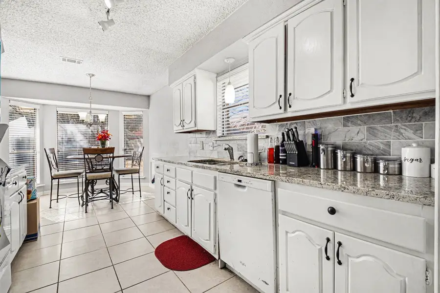 2433 Hallmark Street, Grand Prairie, TX 75052 - #3