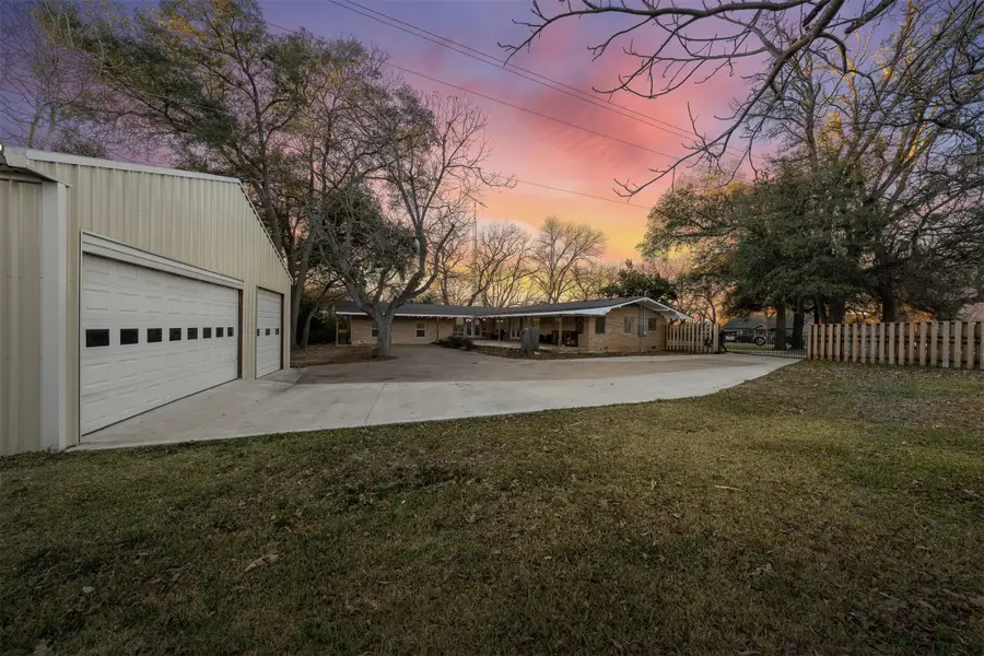 506 E Avenue G, Valley Mills, TX 76689 - Image #3