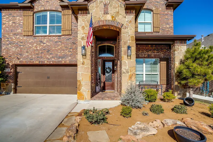 3025 Bella Lago Drive, Fort Worth, TX 76177 - #3
