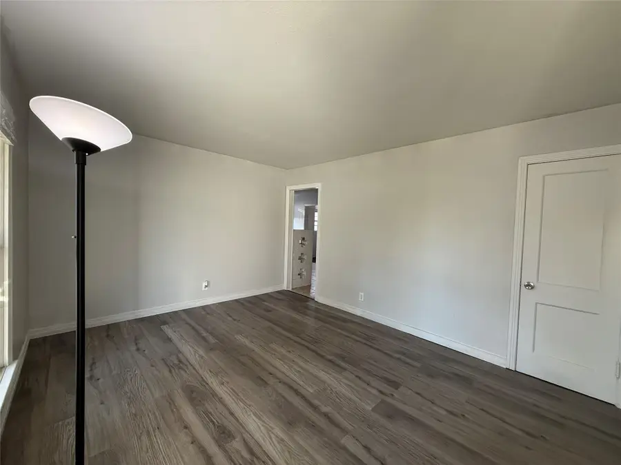 821 Lilac Drive, Garland, TX 75040 - Image #3